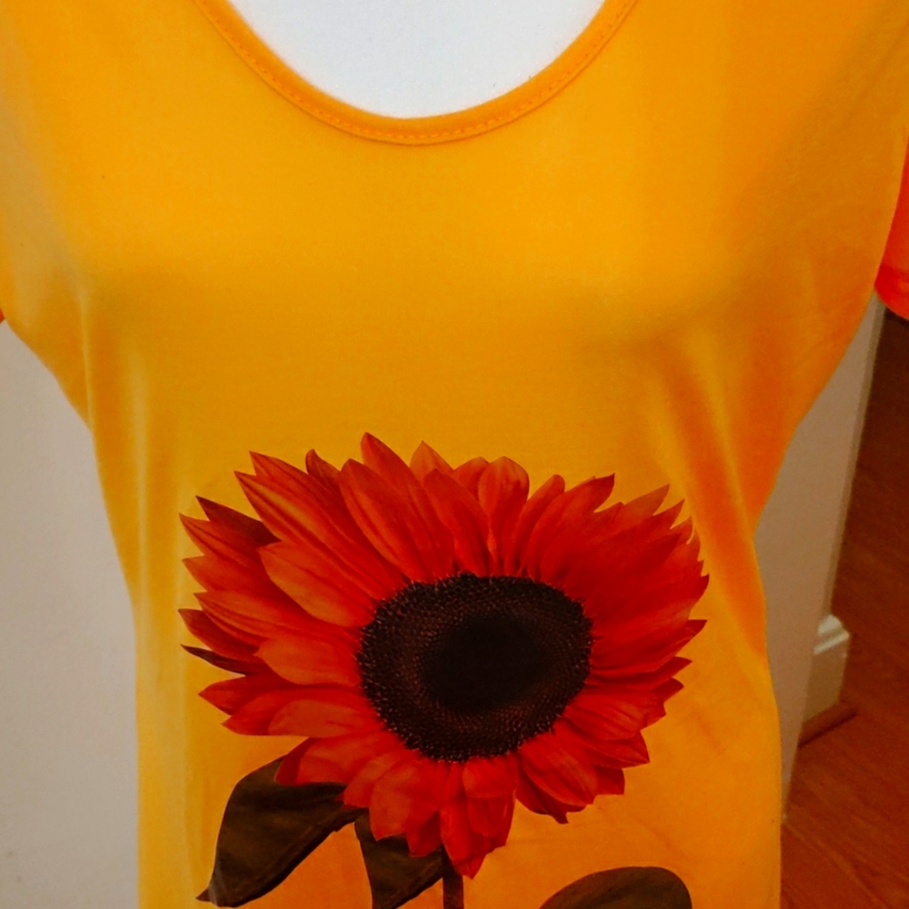 Yellow Sunflower T-shirt Mid Dress